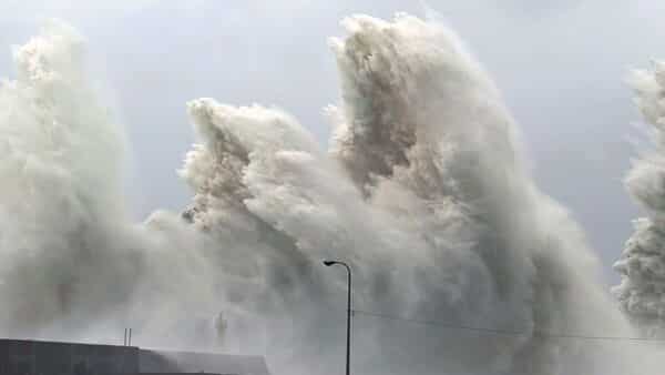 फिलिपिन्सिमा ‘नोरु’ आँधीबाट ६ जनाको मृत्यु